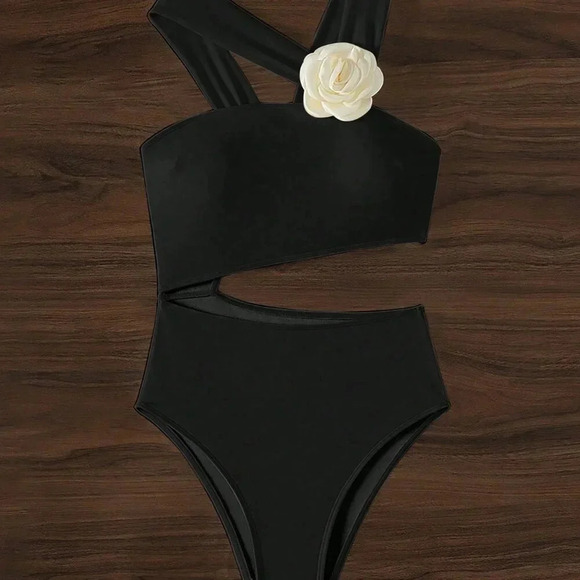 Black Women's One-Piece Swimsuit With Hollow Out Design - Picture 6 of 6